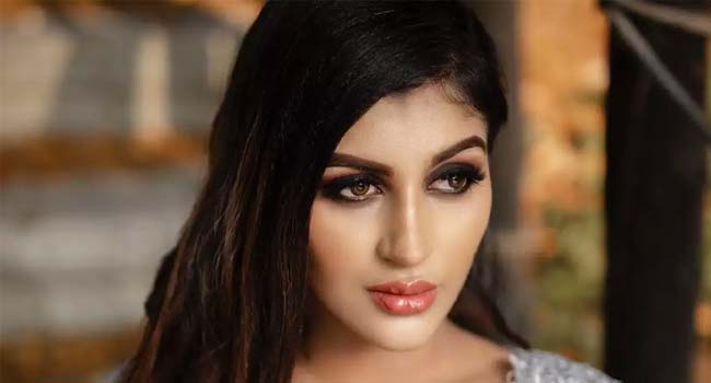 యువత కలల రాణిగా యాషిక