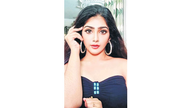 పెద్దమ్మ అడుగుజాడల్లో...