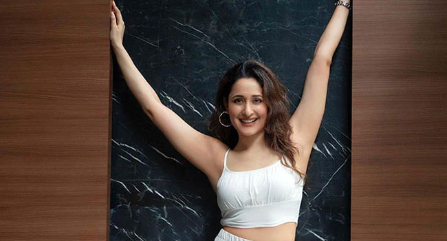 'ఎఫ్ 3'లో ప్రగ్యా జైస్వాల్ స్పెషల్ సాంగ్..!