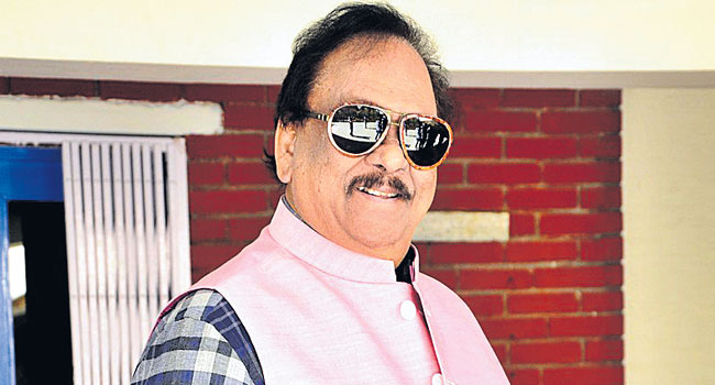 బంతి కృష్ణంరాజు కోర్టులో!