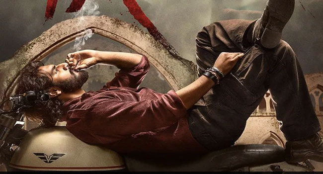 ఈ FRESH HERO కి సిగరెట్ ఎలా పట్టుకోవాలో కూడా తెలియదట!