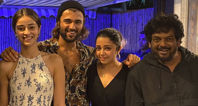 న్యూ ఇయర్ స్పెషల్: ‘లైగర్’ నుండి మల్టిపుల్ అప్‌డేట్స్