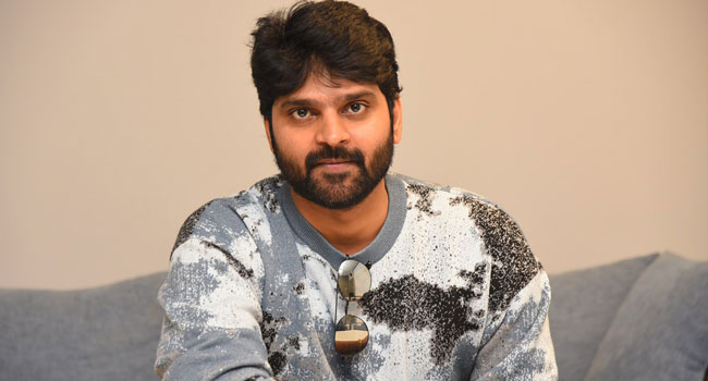 గ్రామ వాలంటీర్ల గురించి తప్పుగా వెళ్లింది.. హర్ట్ అయితే తీసేస్తాం: హీరో శ్రీ విష్ణు