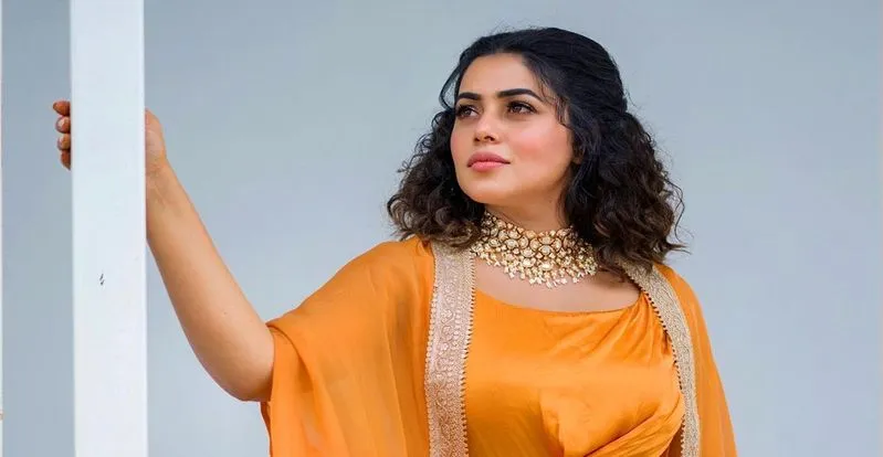 Shamna kasim: పూర్ణ శుభవార్త! | Actress Poorna announces her pregnancy avm