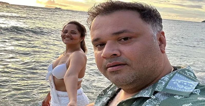 Anasuya: నిన్న చూసింది శాంపిల్ మాత్రమే, ఇవాళ వీడియోలో అయితే మరీ అరాచకం
