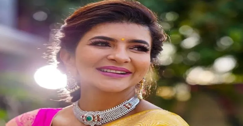 Manchu Lakshmi: ప్రధానమంత్రి ఆఫీస్ నుండి పిలుపు, పార్టీలో చేరడానికేనా !