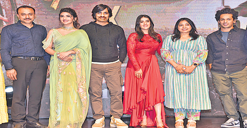డేగ : కొత్త రవితేజ ఈగిల్లో కనిపించనున్నాడు