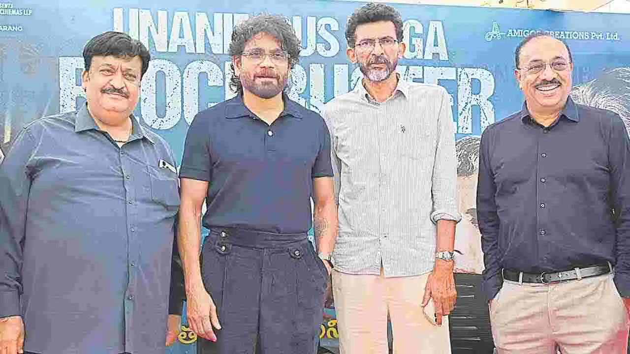 బ్లాక్‌బస్టర్‌ రివ్యూలు వచ్చాయి