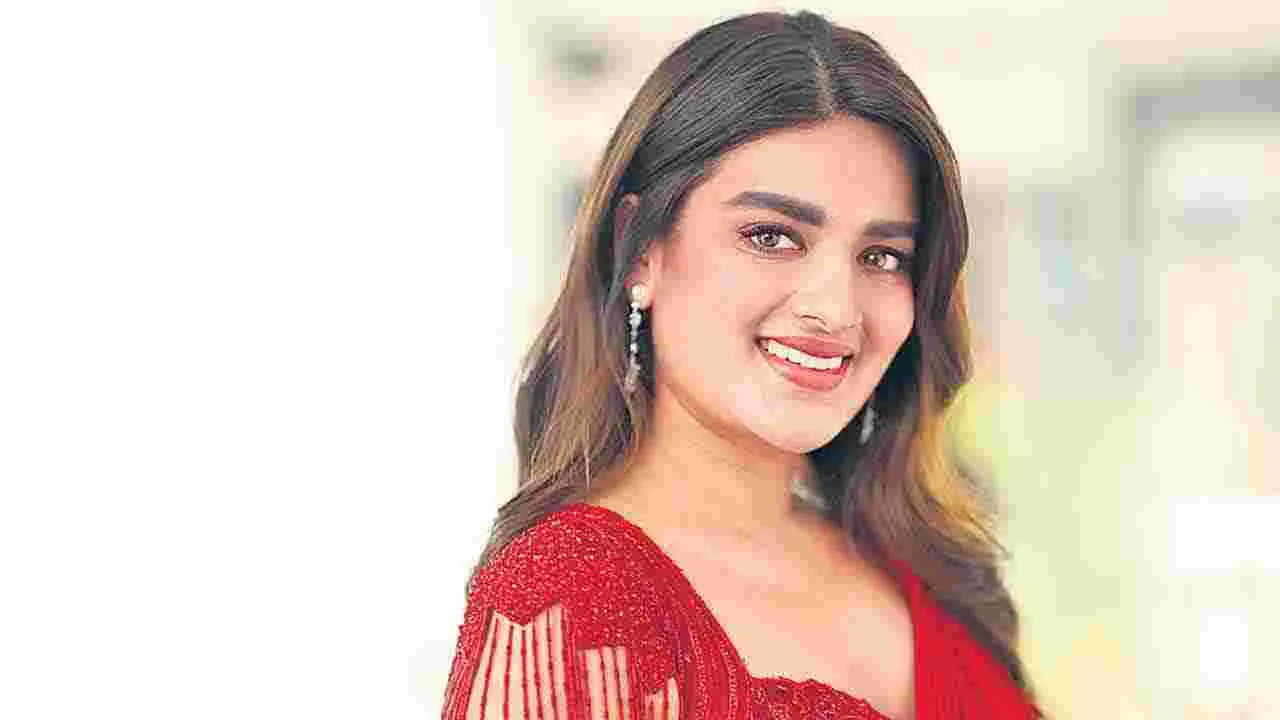 Nidhhi Agerwal: ఆయనతో నటించడం నా అదృష్టం