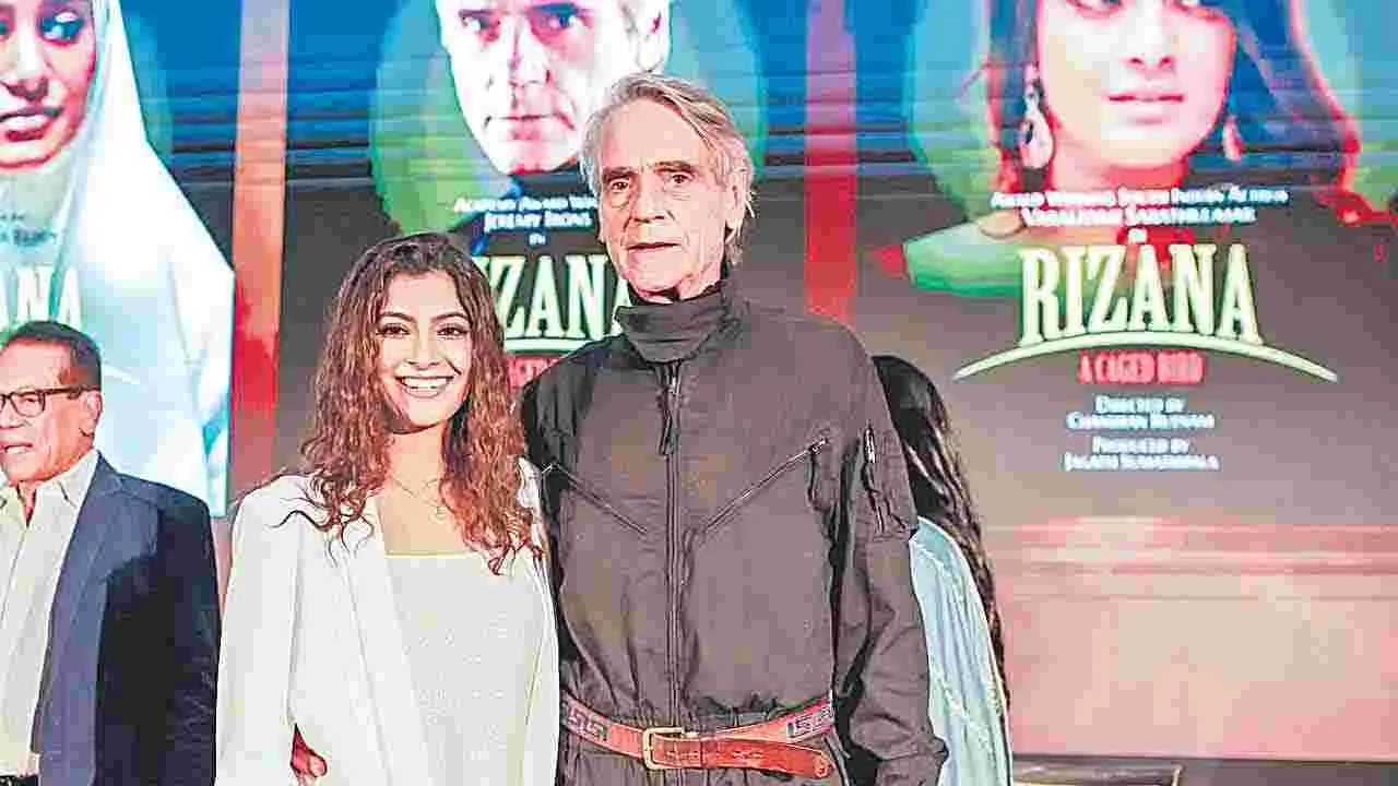 హాలీవుడ్‌ చిత్రంలో వరలక్ష్మి | Varalakshmi Enters Hollywood with Rizana ...