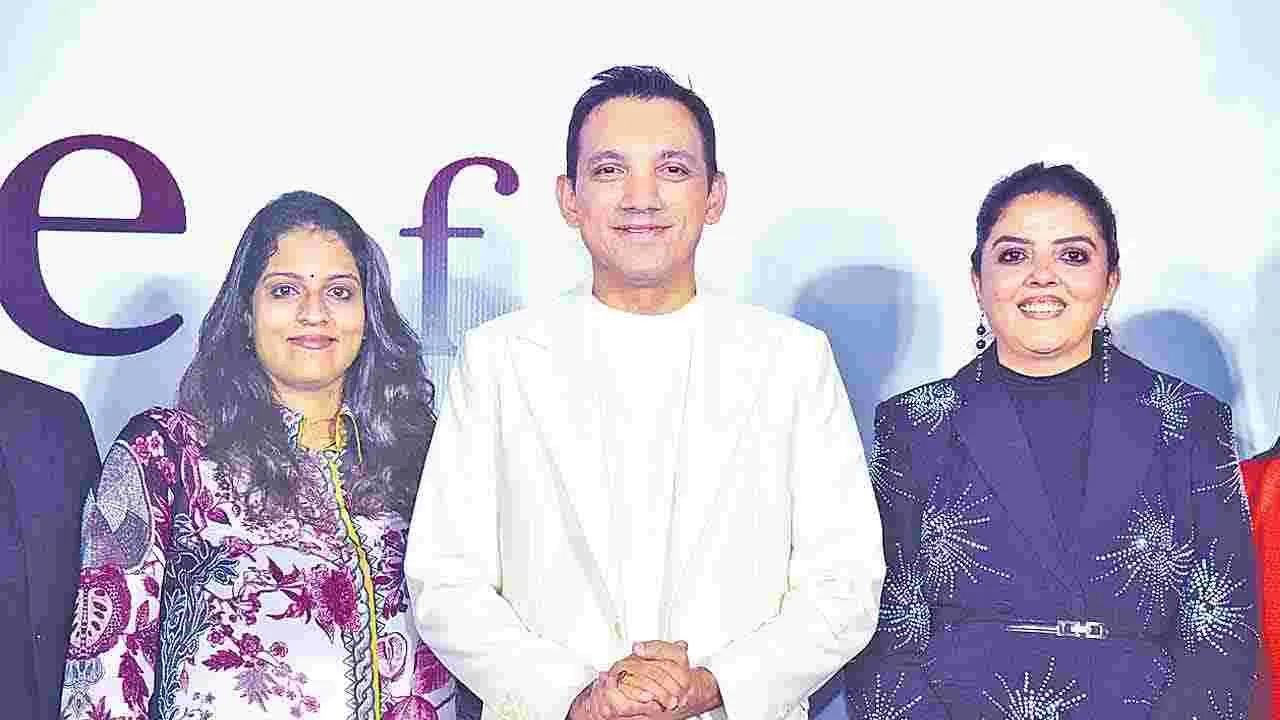 నాలుగు భాషల్లో గేమ్‌ ఆఫ్‌ ఛేంజ్‌