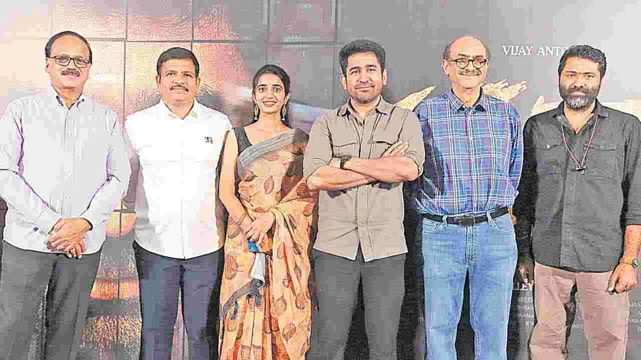 Vijay Antony: రాజకీయ పరిస్థితులకు అద్దం పట్టేలా