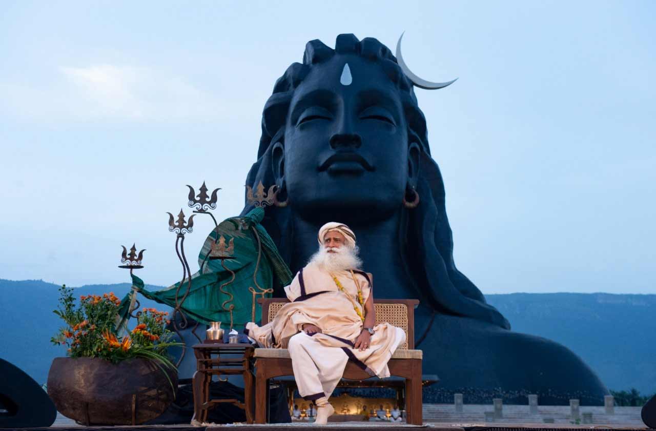 ఈషా యోగా సెంటర్‌లో గురుపూర్ణిమ సెలెబ్రేషన్స్..