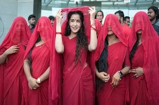 Anupama Parameswaran: టైమ్‌ గురించి చెబితే.. నీ డబ్బేం కాదుగా అంటారు. 