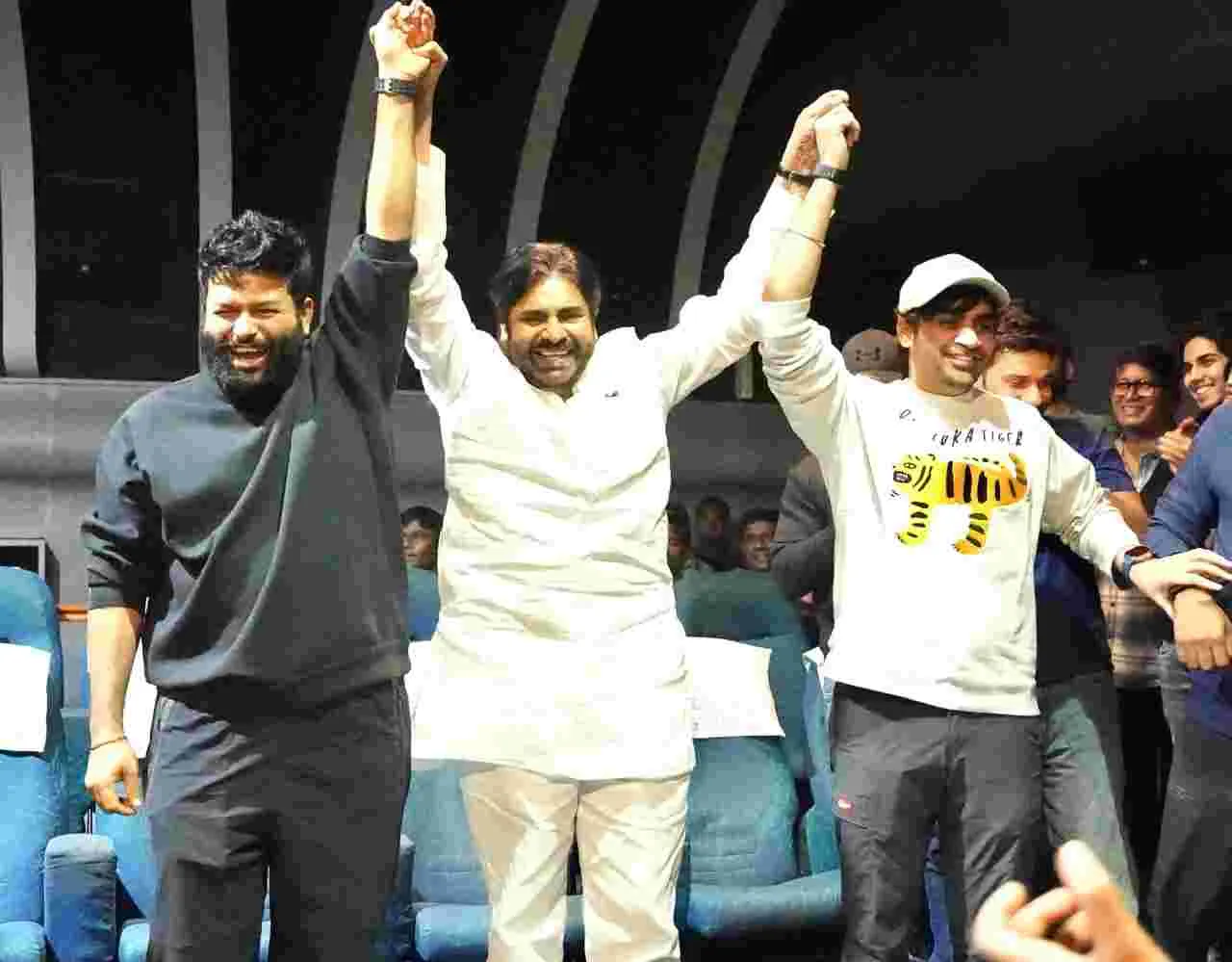 OG: జై కొట్టిన ఓజీ... పవన్ ఇంతిలా సెలబ్రేట్ చేసుకోవడం ఇంతకు ముందు చూశారా