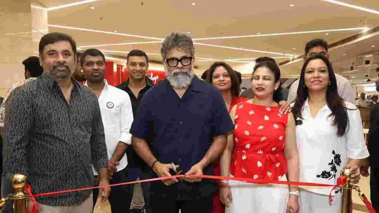 Sukumar: సుకుమార్‌ చేతుల మీదుగా తైవాన్‌ బోబా టీ బ్రాండ్‌ ‘షేర్‌ టీ’ 