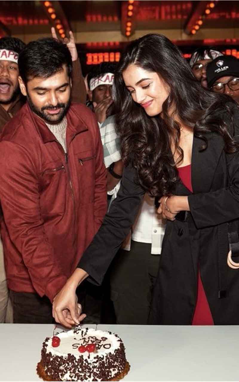 రామ్- భాగ్యశ్రీ.. జనాలను పిచ్చోళ్లను చేస్తున్నారా