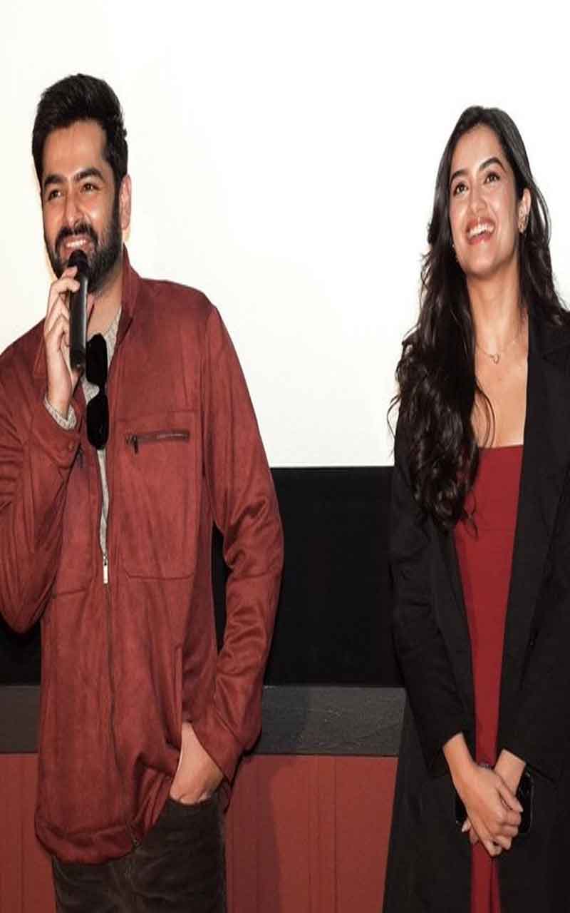 రామ్- భాగ్యశ్రీ.. జనాలను పిచ్చోళ్లను చేస్తున్నారా