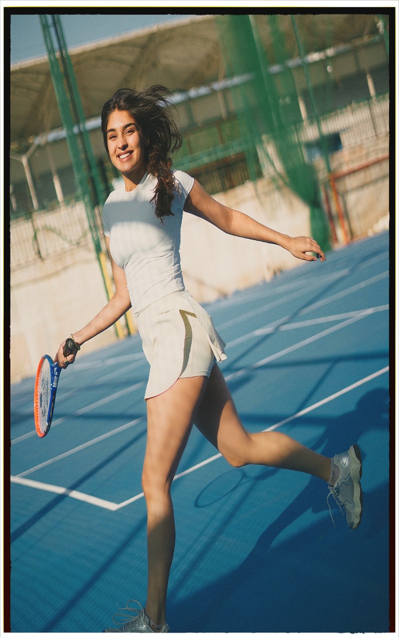 కె ర్యాంప్ బ్యూటీ.. అందాలతో ర్యాంప్ ఆడిస్తుందిగా