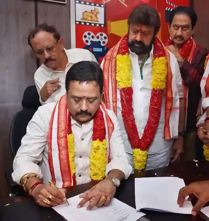 ఏపీ స్టేట్ ఫిల్మ్ టీవీ అండ్ థియేటర్ డెవలప్‌మెంట్ కార్పొరేషన్ నూతన కమిటీ ప్రమాణ స్వీకారోత్సవం