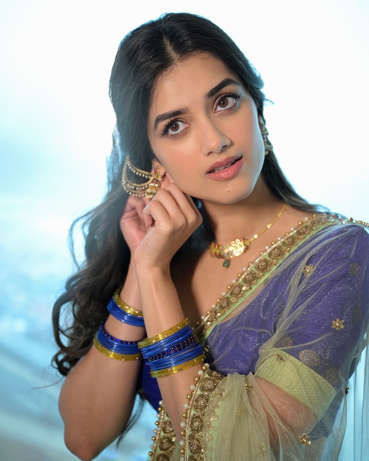 భాగ్యశ్రీ బోర్సే లేటెస్ట్ ఫొటోస్