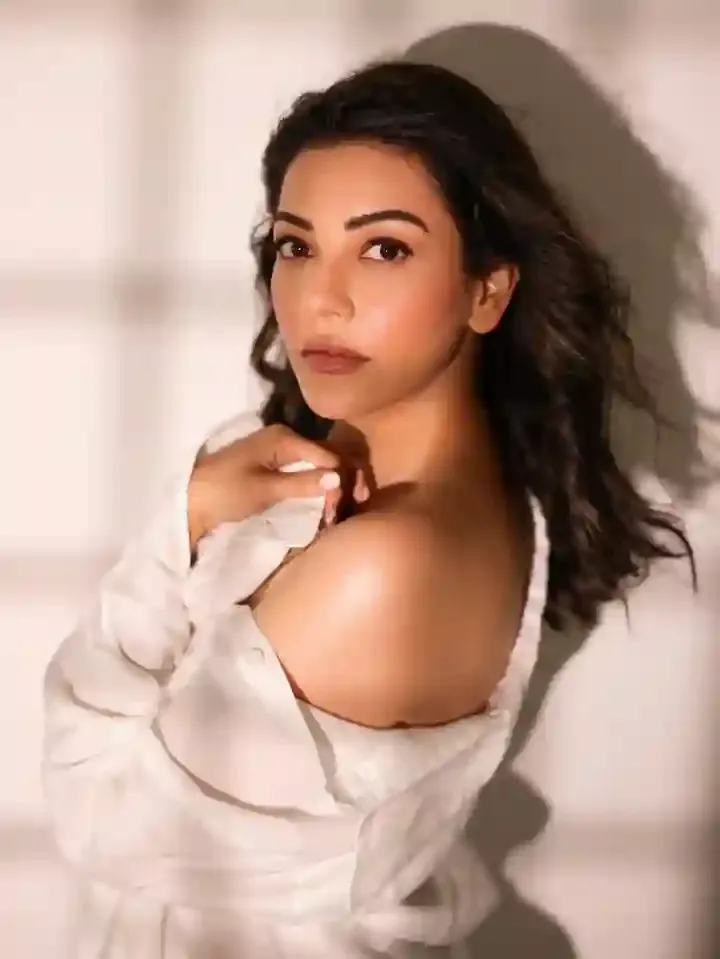 మళ్లీ కత్తిలా తయారైన కాజల్.. ఈ గ్లామర్ ఫొటోలు చూశారా!