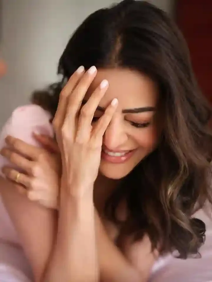 మళ్లీ కత్తిలా తయారైన కాజల్.. ఈ గ్లామర్ ఫొటోలు చూశారా!