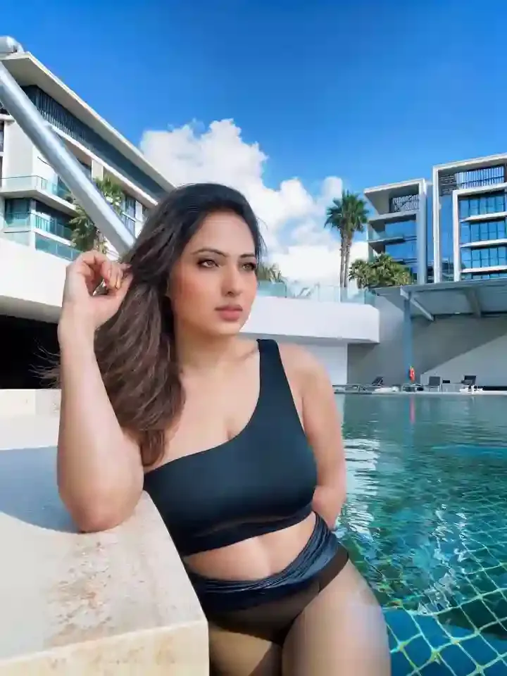 నికీషా పటేల్.. ఇప్పుడెంత అందంగా ఉందో చూశారా! 