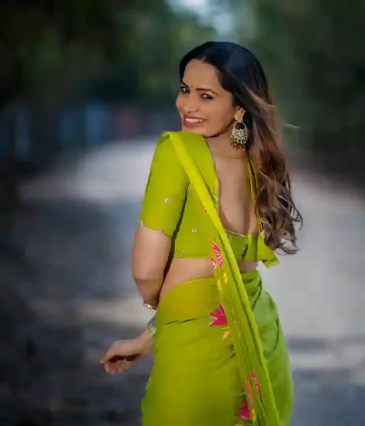 చీరకట్టులో ‘బిగ్‌బాస్’ బ్యూటీ శోభా శెట్టి.. సోషల్ మీడియా షేక్! 