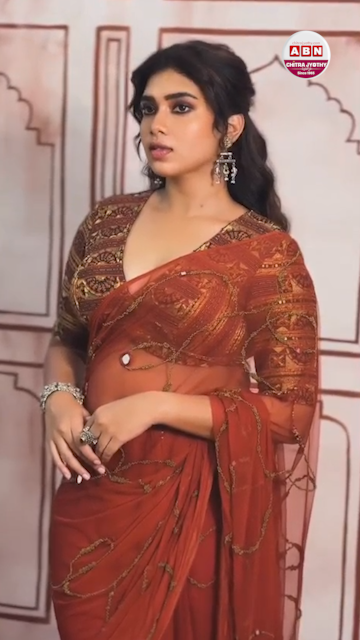 సాంప్రదాయ దుస్తుల్లో దుషారా విజయన్!