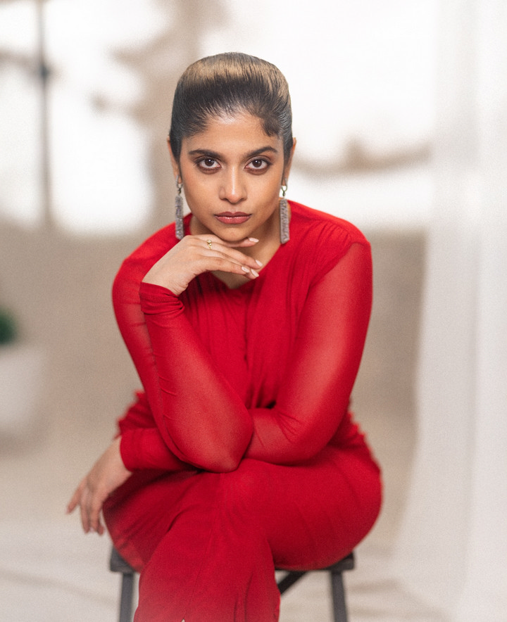 లీస్ట్ ఎలిజిబుల్ బ్యాచ్‌లర్ హీరోయిన్.. ఇంత హాటా?