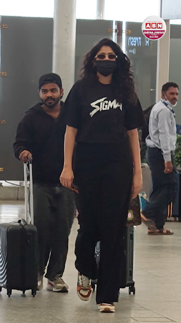 బ్లాక్ అవుట్ ఫిట్‌లో మెరిసిన ఫరియా అబ్దుల్లా!